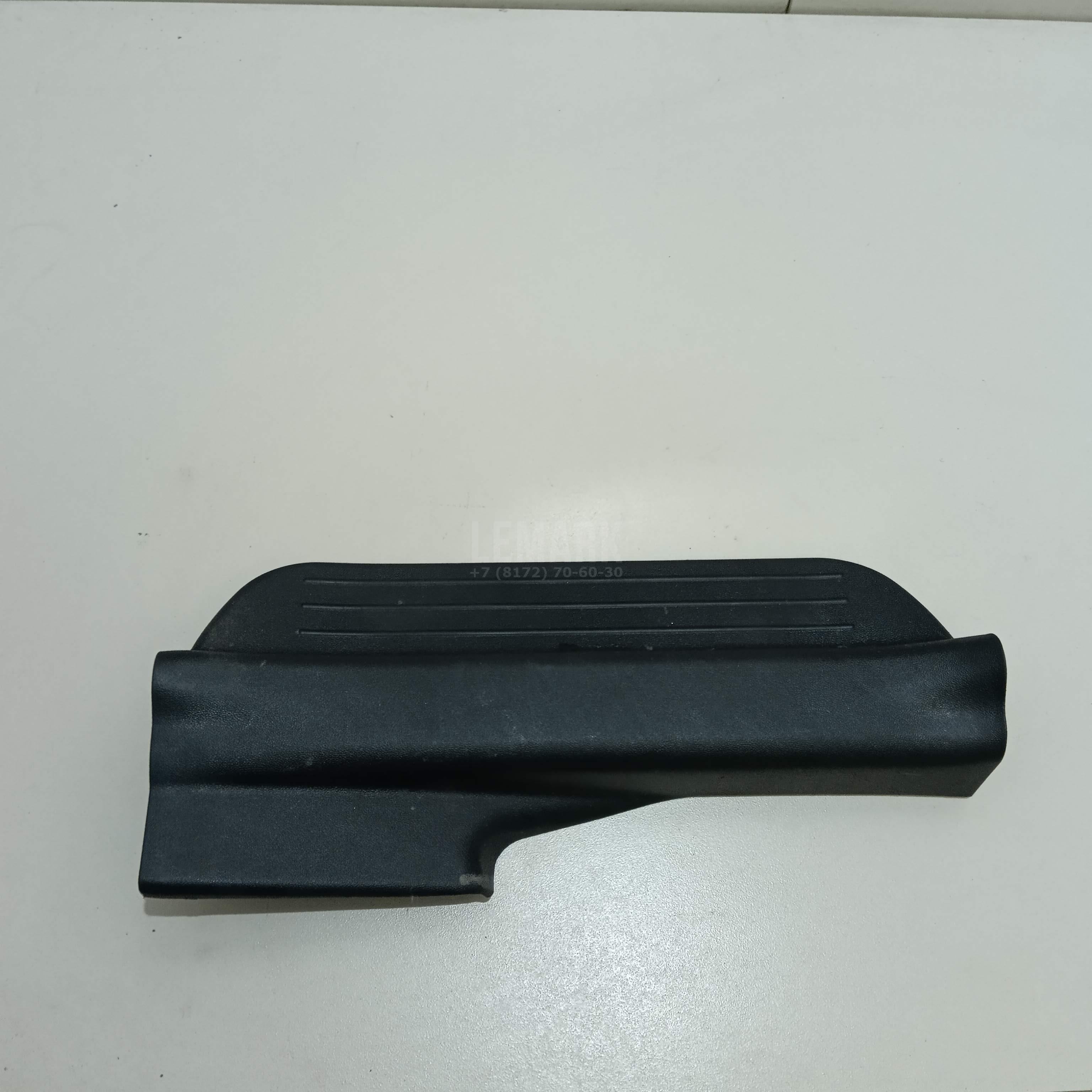 Накладка порога (внутренняя) 858751H000EQ Hyundai-Kia