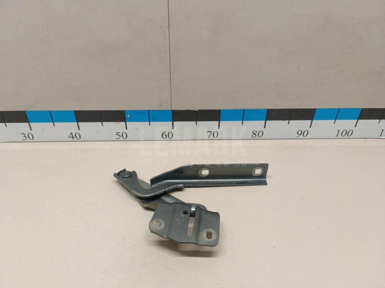 Петля капота левая 5C6823301A VAG
