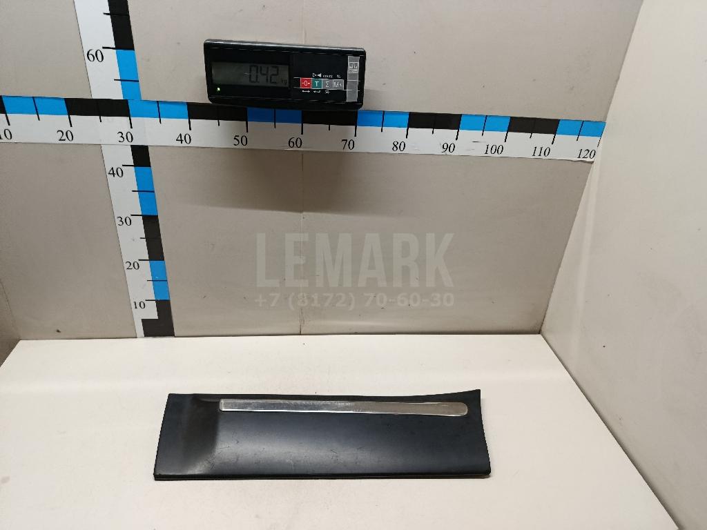 Молдинг задней левой двери 82871BR01B Nissan