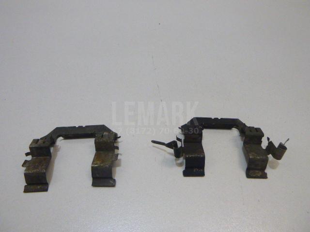 Накладки противоскрипные к-кт 410800V726 Nissan