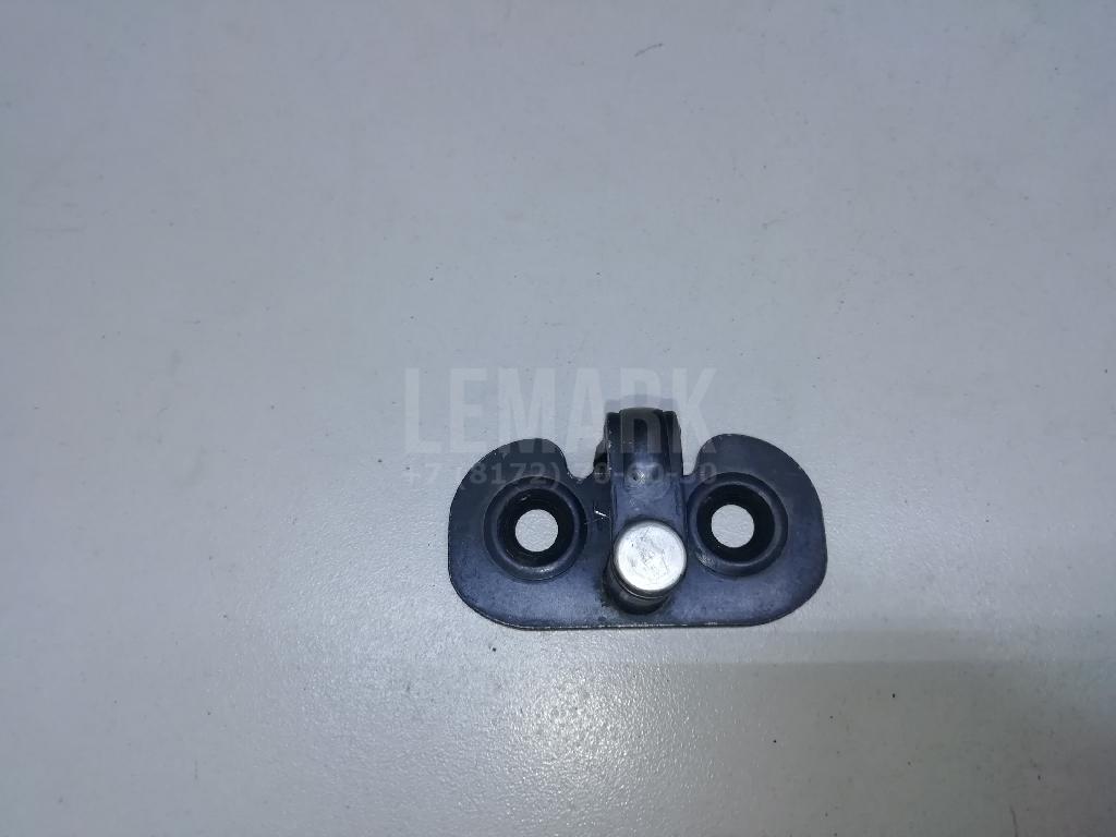 Ответная часть замка багажника 6Q6827517B VAG