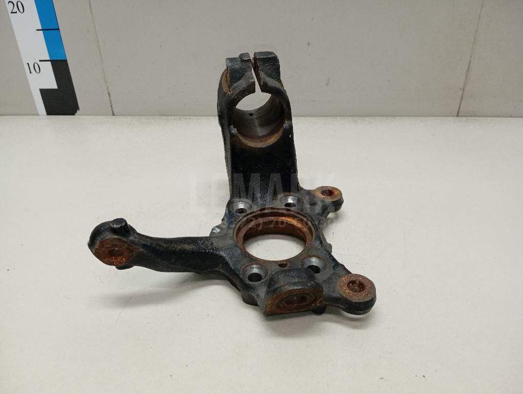 Кулак поворотный передний левый 5C0407255 VAG