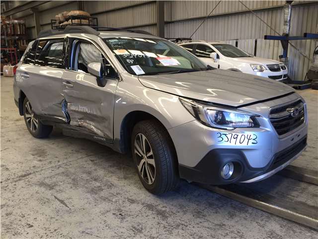 Supporto KUDA In Similpelle Nera Per Subaru Legacy (dal 2014), Outback (dal 2015), XV (dal 2018) - Staffa Per Telefono E Navigatore