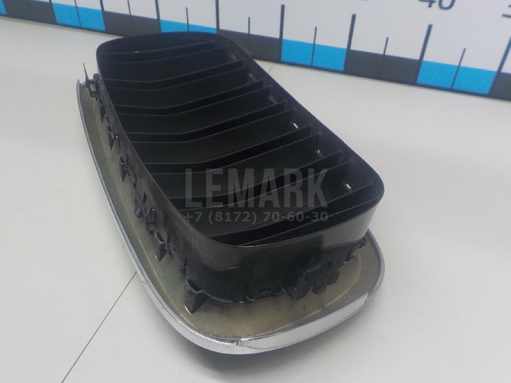 Решетка радиатора левая для  BMW X3 E83 2004-2010