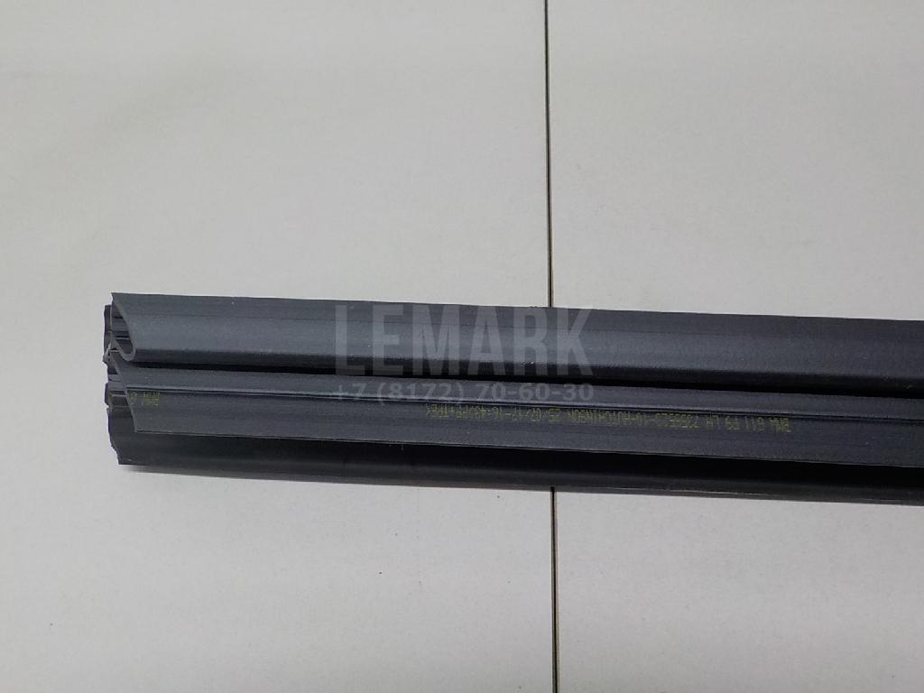 Накладка стекла заднего левого для  BMW X3 E83 2004-2010