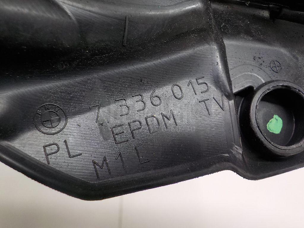 Уплотнитель стекла двери для  BMW X5 E70 2007-2013