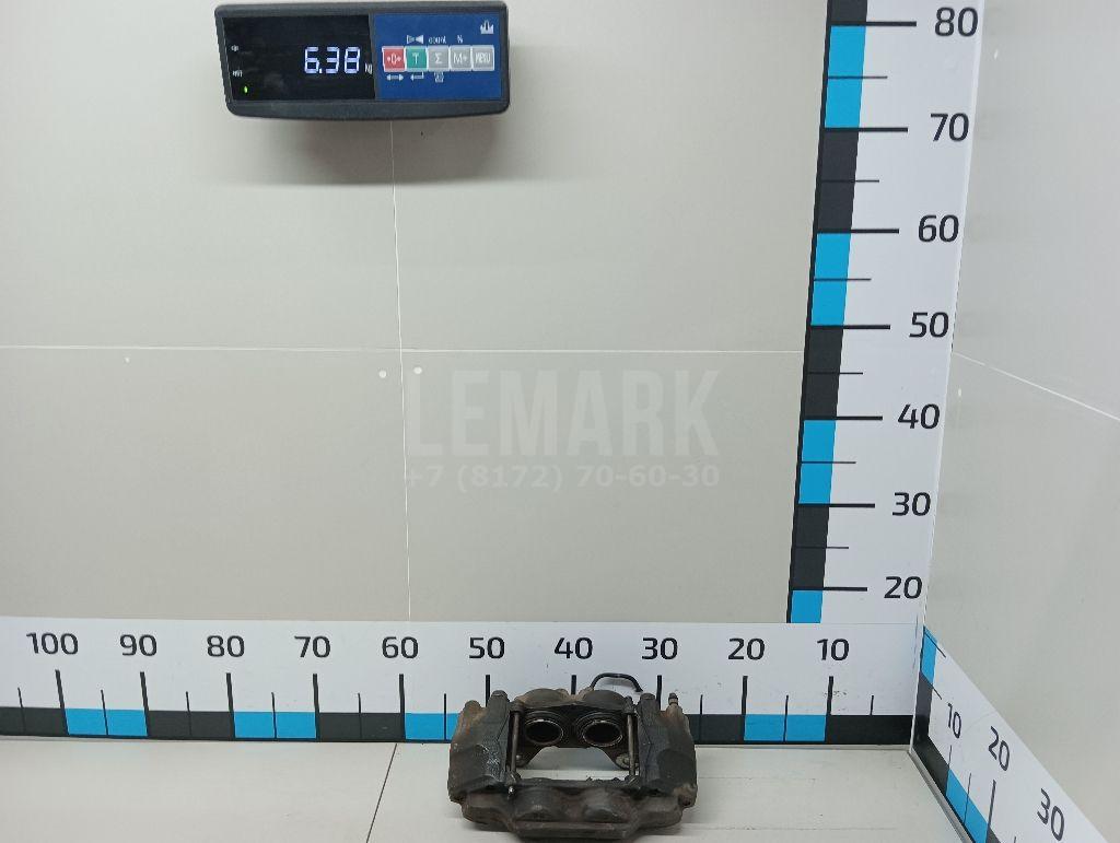 Суппорт тормозной передний правый 4773060350 Toyota