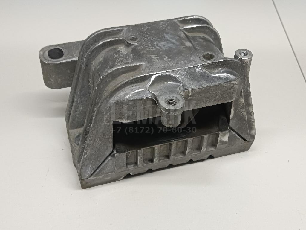 Опора двигателя правая 1K0199262M VAG