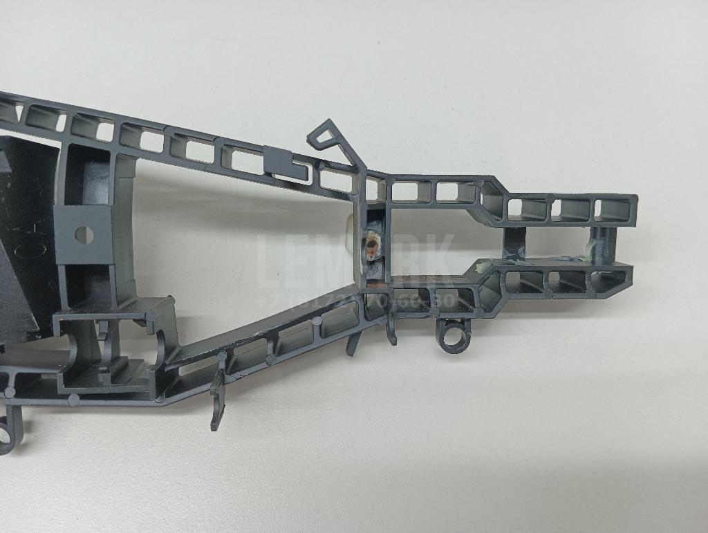 Кронштейн ручки для  BMW 2-serie F45/F46 Tourer 2015-2022
