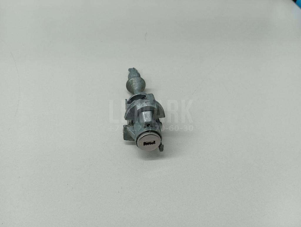 Вставка замка двери лев. для  BMW 3-serie E90/E91 2005-2012