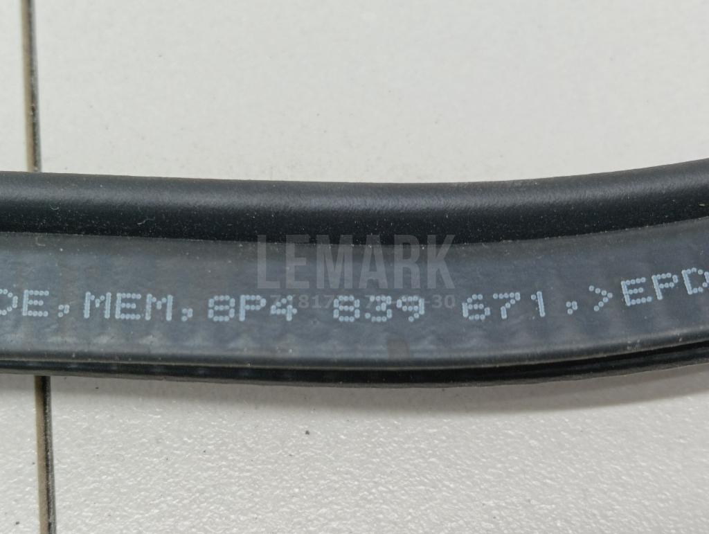 Уплотнитель двери для  BMW X5 F15/F85 2013-2018