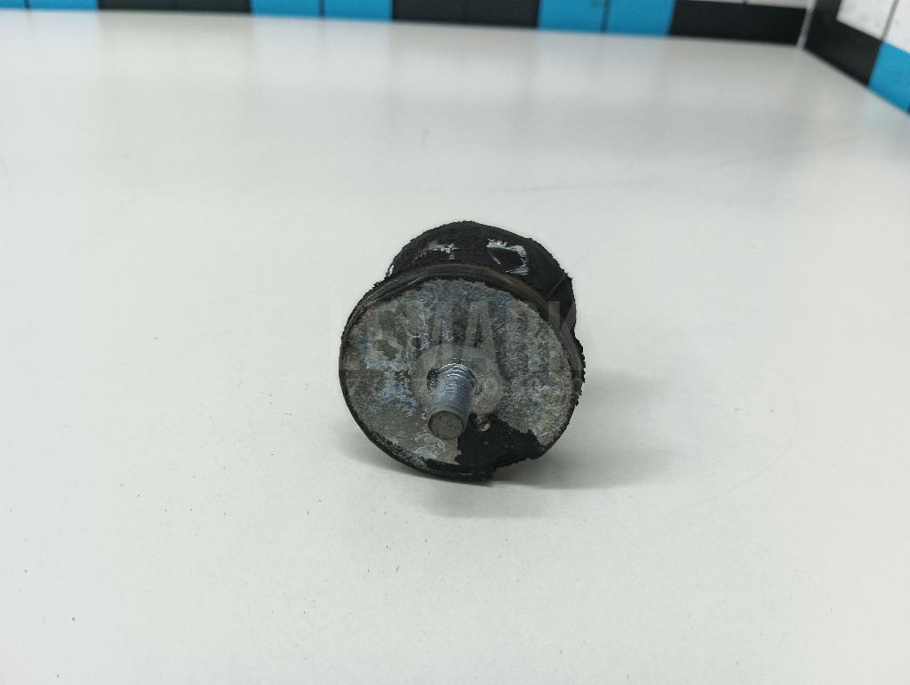 Опора КПП для  BPW R 1982