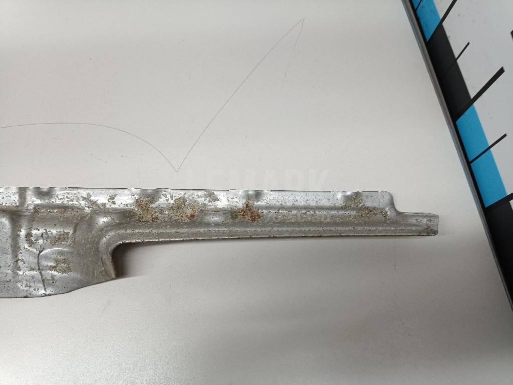 Экран тепловой для  BMW 1-serie E82/E88 2007-2013