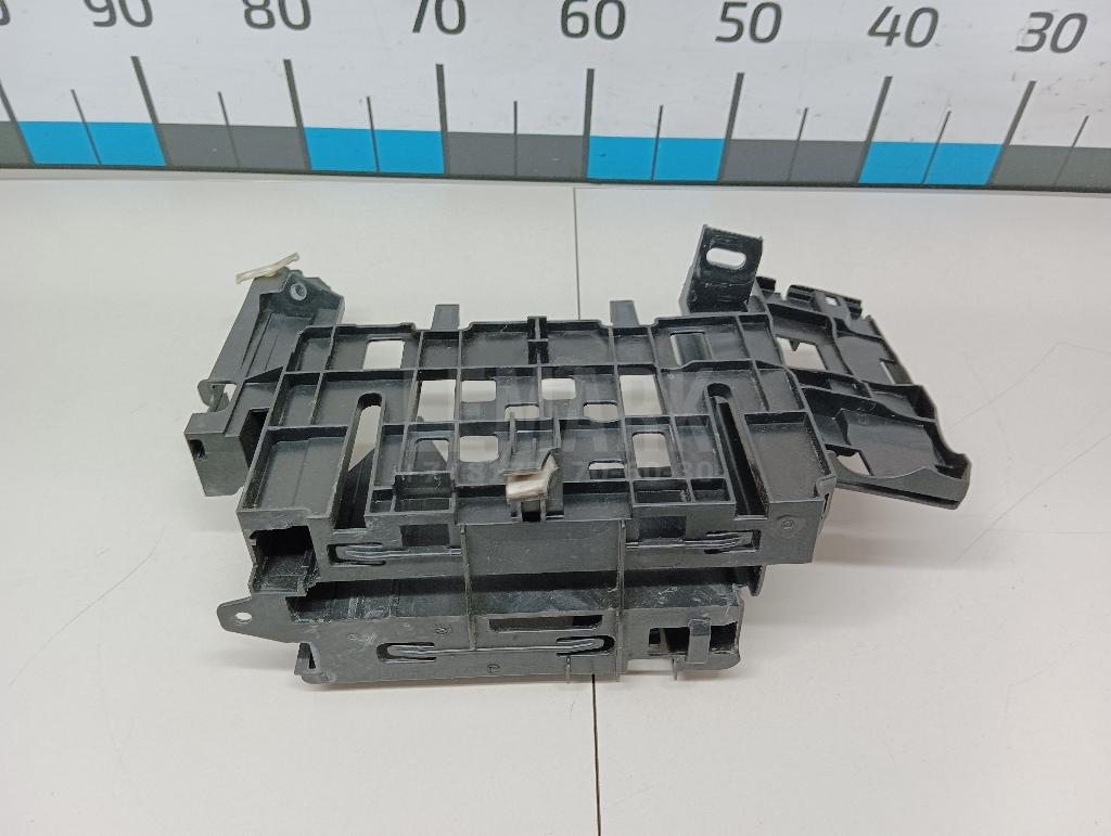 Кронштейн блока управления двигателем для  BMW 1-serie E87/E81 2004-2011