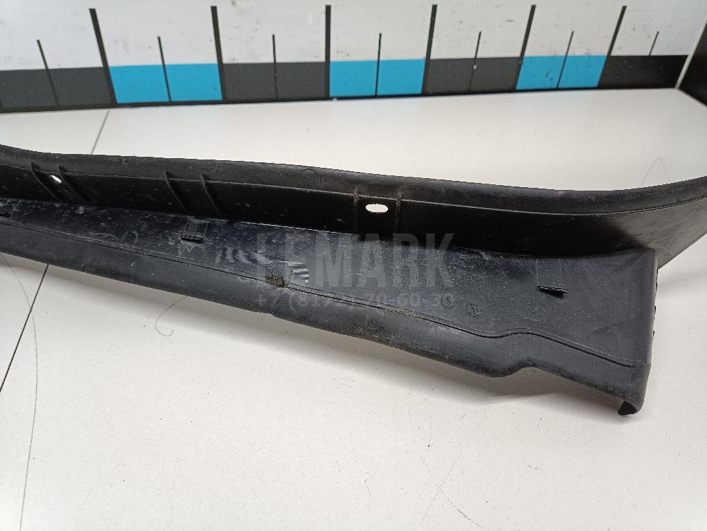 Уплотнитель (наружный) для  BMW X1 F48 2014-2022