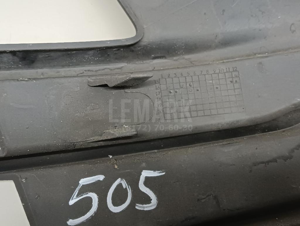 Решетка в бампер правая для  BMW X3 E83 2004-2010