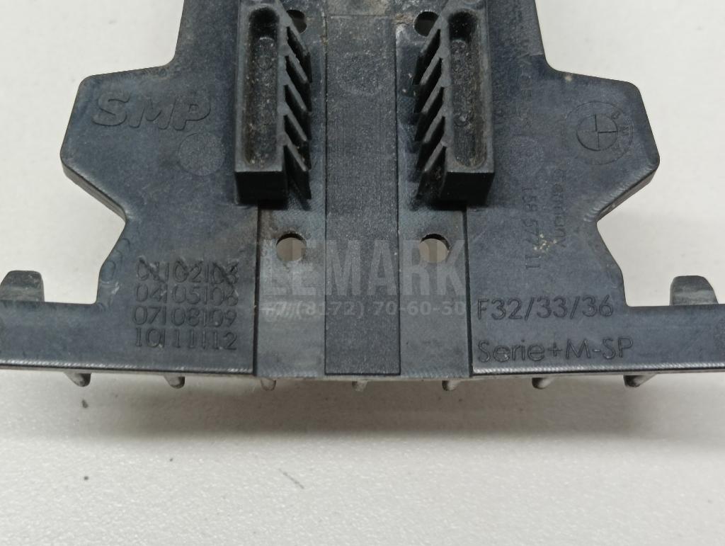 Кронштейн переднего бампера для  BMW X3 E83 2004-2010