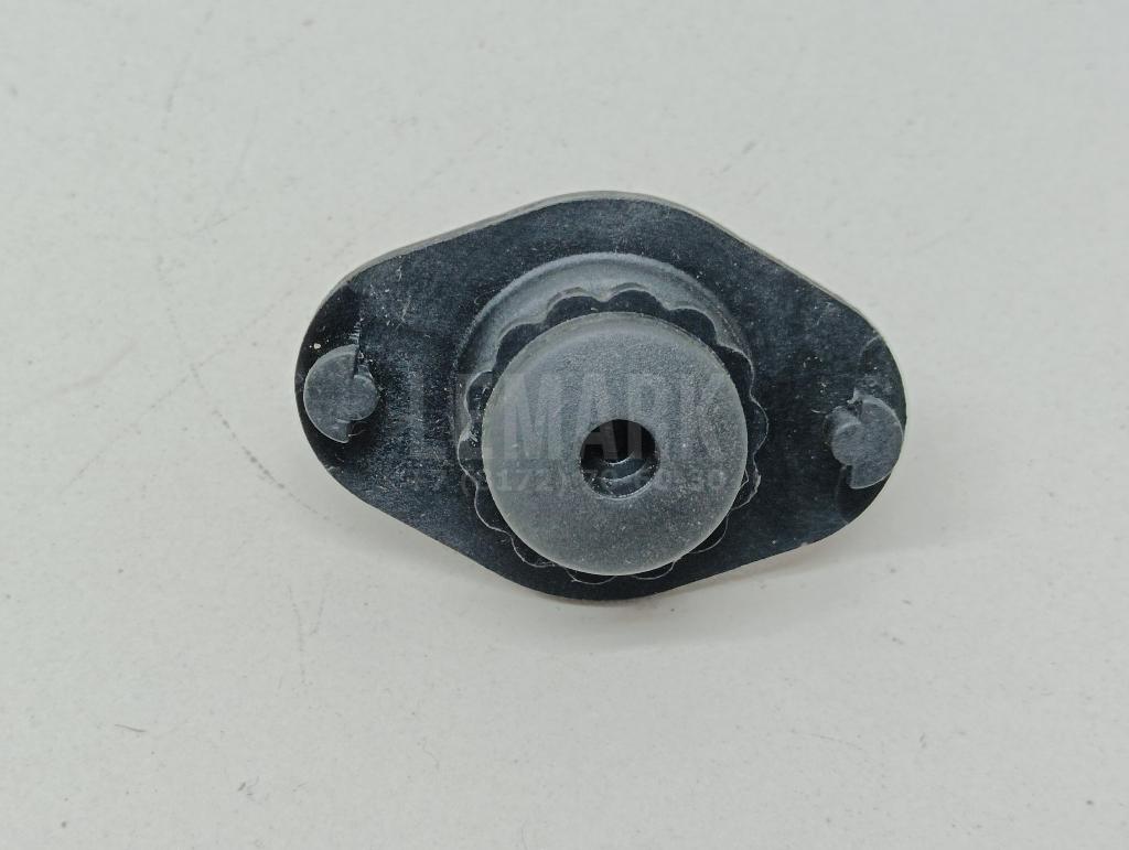 Отбойник капота для  BMW 5-serie E60/E61 2003-2009