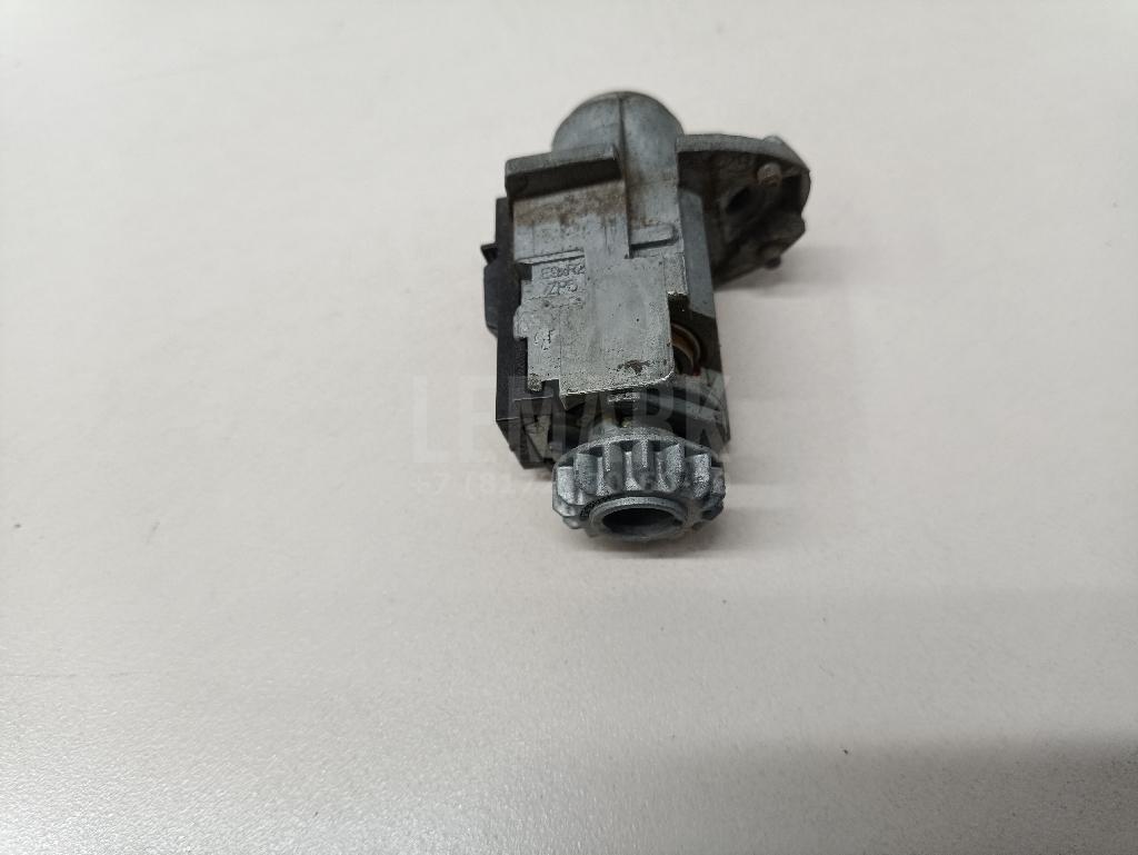 Вставка замка двери прав. для  BMW X1 U11 2022