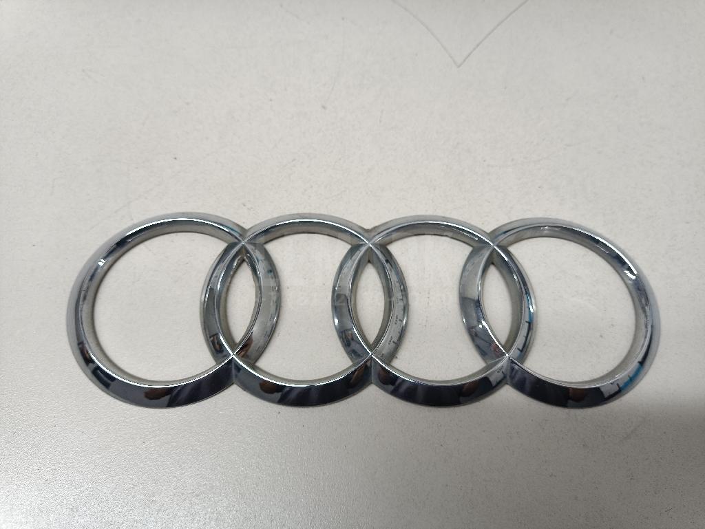 Эмблема на крышку багажника для  Audi