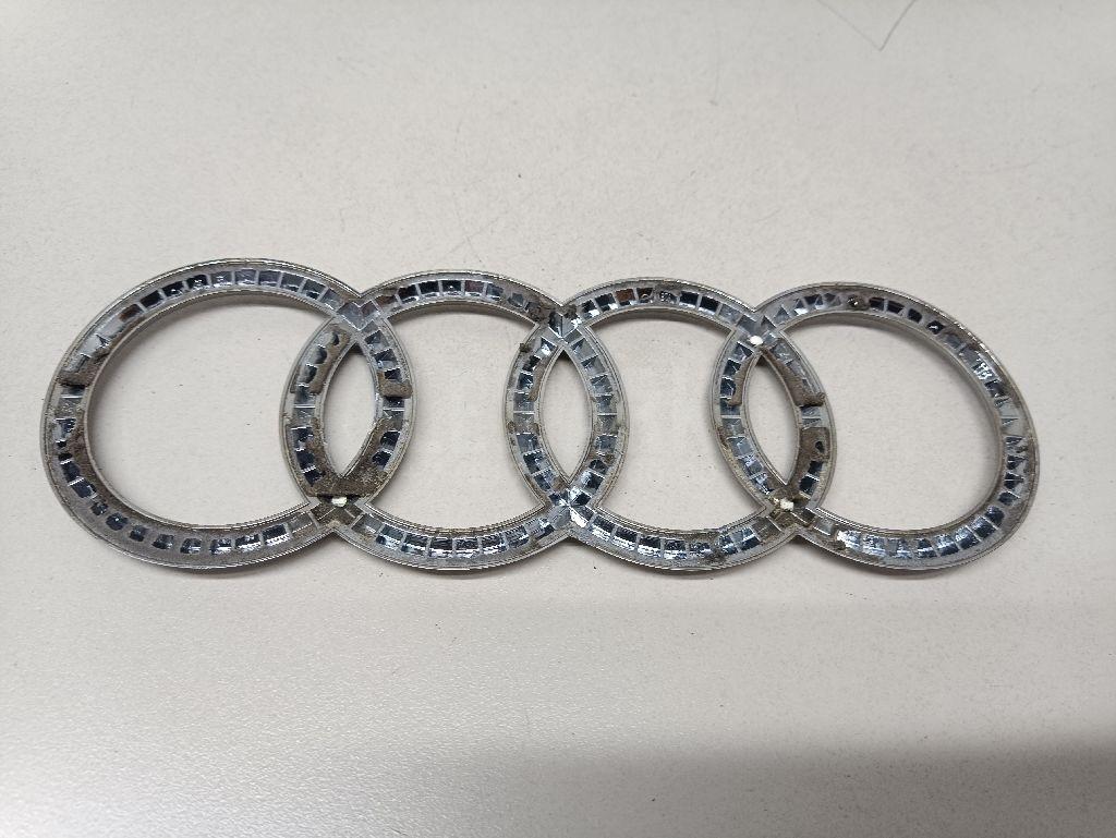 Эмблема на крышку багажника для  Audi