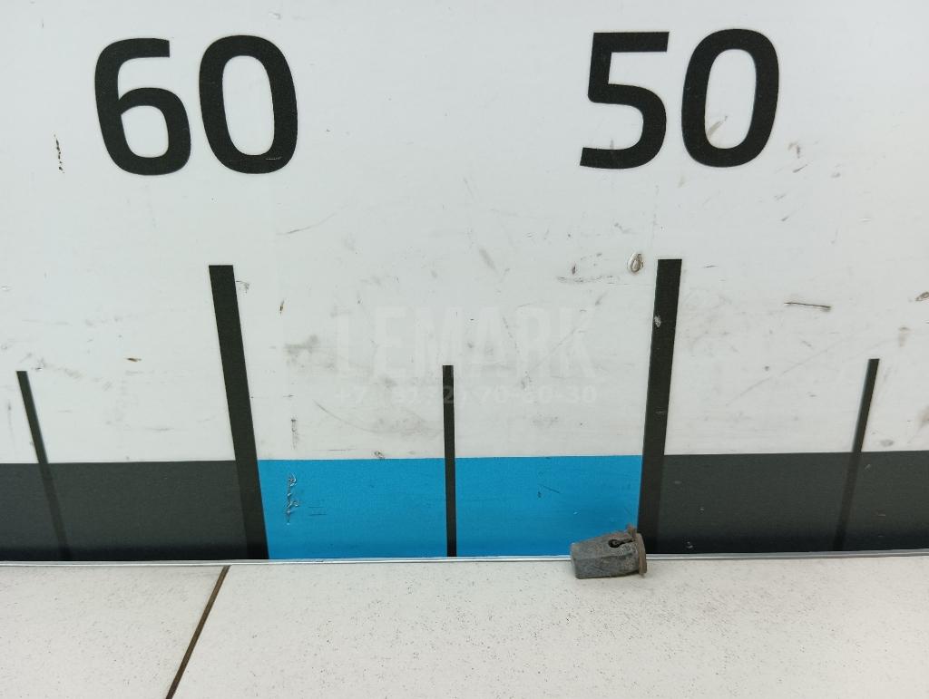 Крепеж (клоп) 6N0809966A VAG
