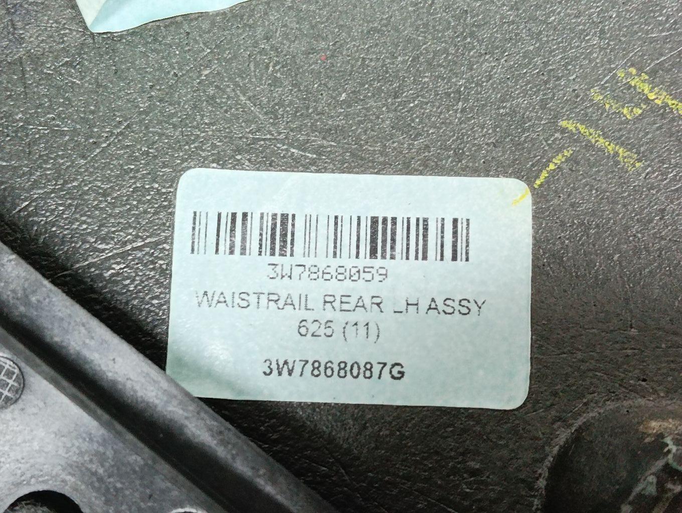 Накладка (кузов внутри) для  BMW 1-serie F20/F21 2011-2019