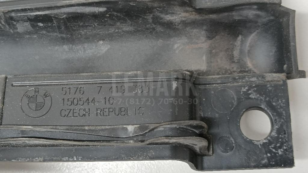 Уплотнитель капота для  Audi A8 [4E] 2002-2010