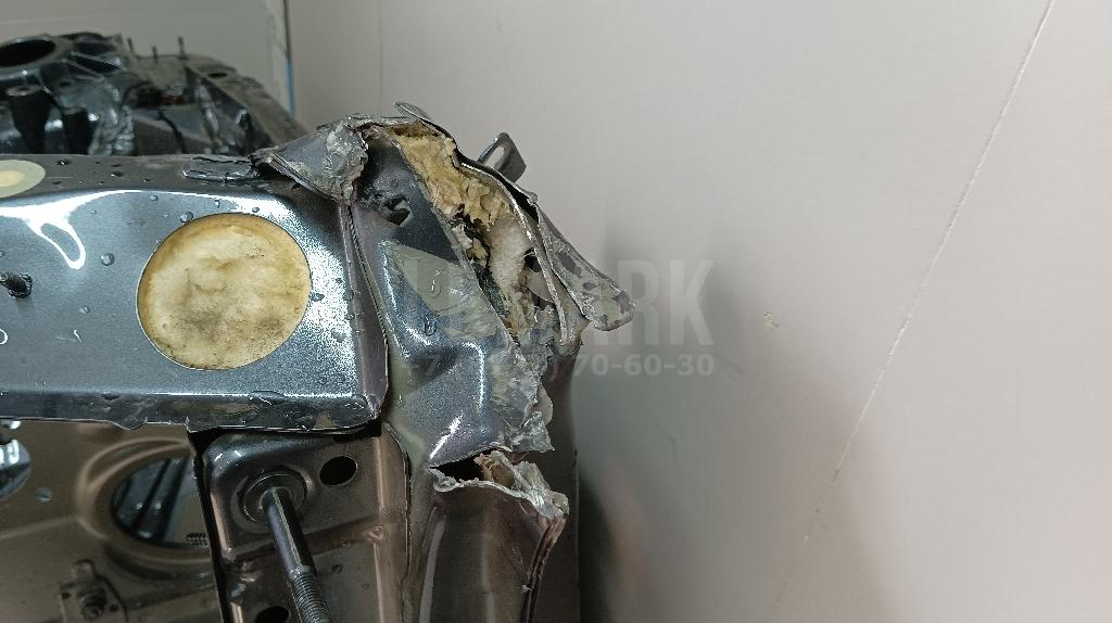 Лонжерон передний правый для  Audi R8 2007-2015