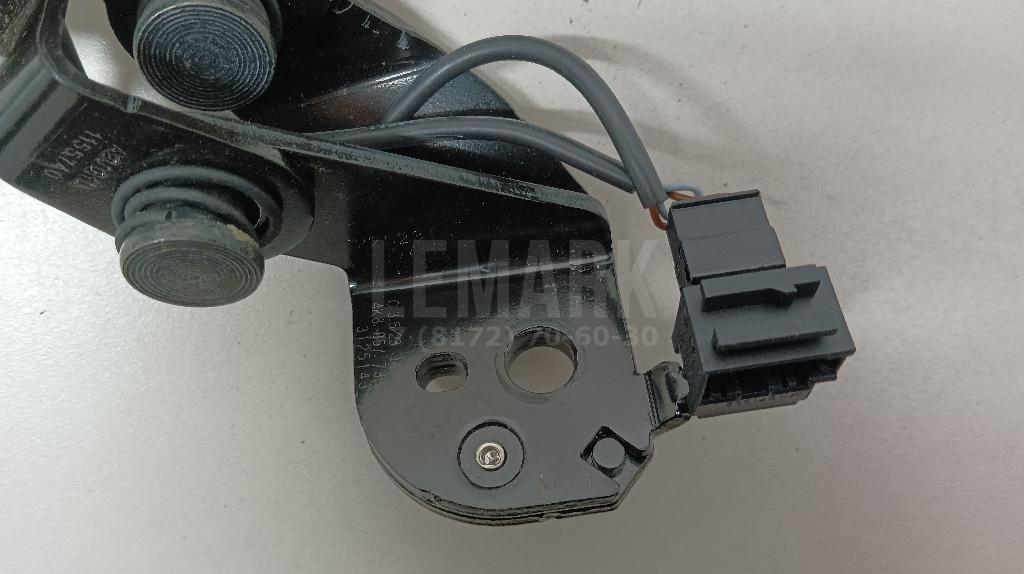 Ответная часть ремня безопасности для  BMW 1-serie F20/F21 2011-2019