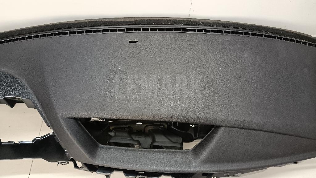 Торпедо для  BMW 1-serie E82/E88 2007-2013
