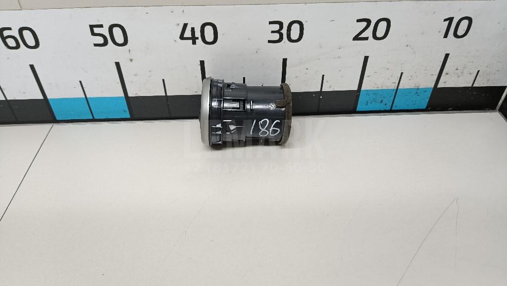 Дефлектор воздушный 68760JD10A Nissan