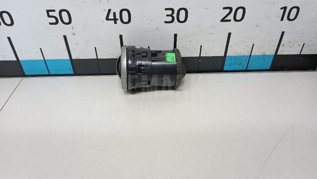Дефлектор воздушный 68760JD10A Nissan