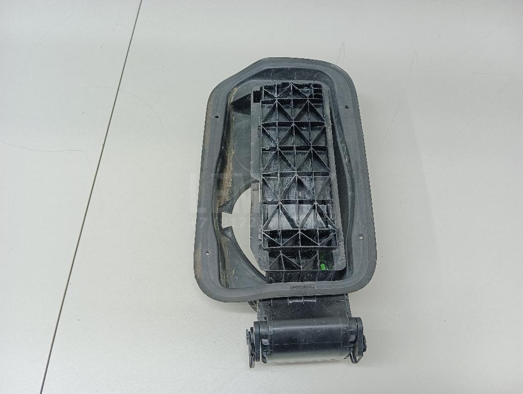 Ниша лючка бензобака для  BMW 5-serie GT F07 2009-2016