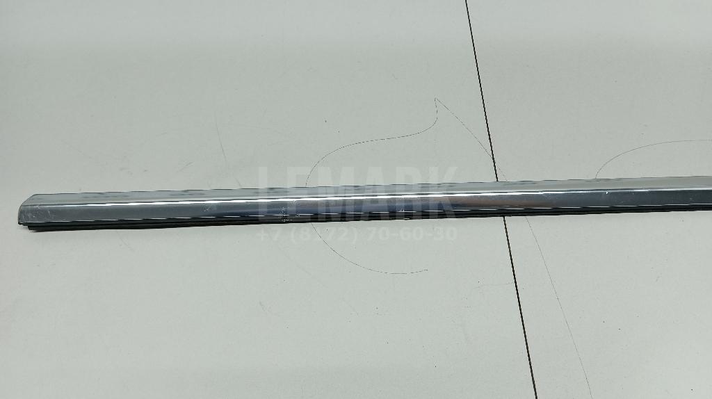 Накладка стекла переднего левого для  BMW 3-serie F30/F31/F80 2011-2020
