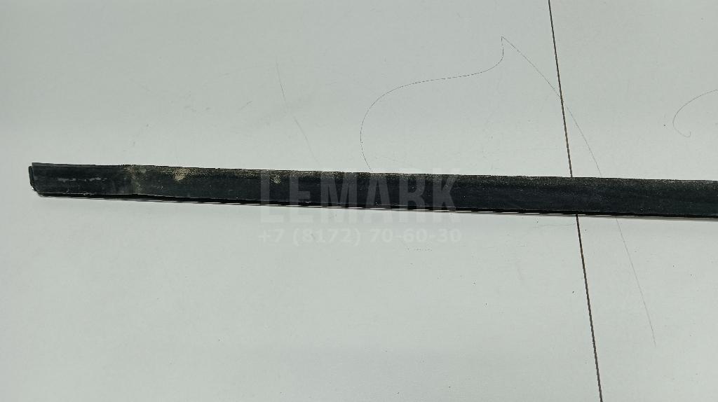 Накладка стекла переднего левого для  BMW 3-serie F30/F31/F80 2011-2020