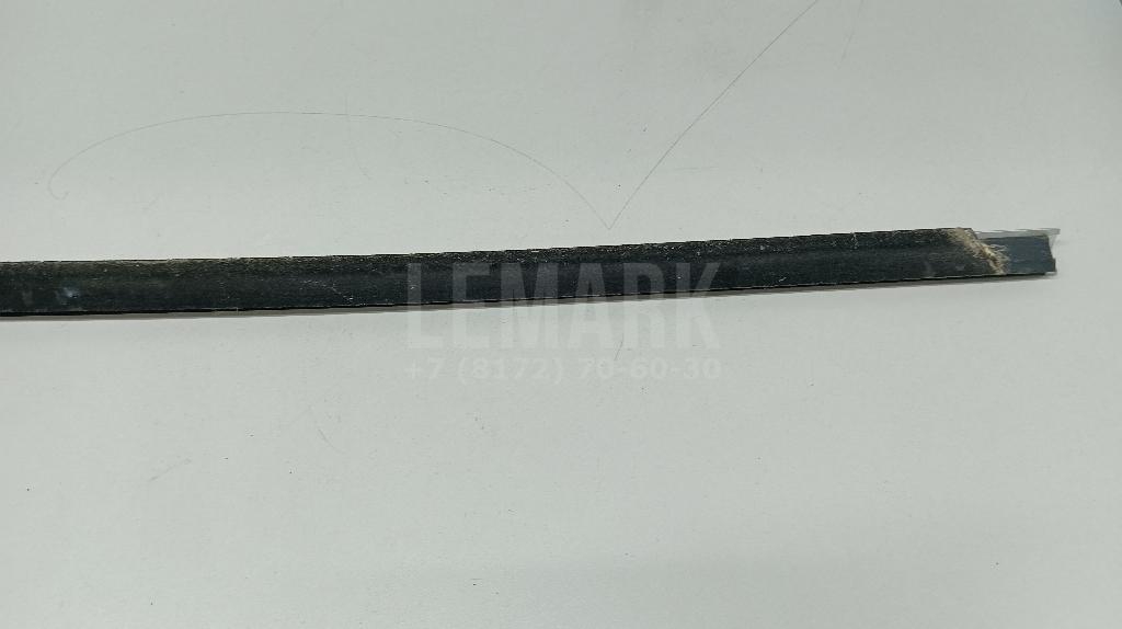 Накладка стекла переднего левого для  BMW 3-serie F30/F31/F80 2011-2020