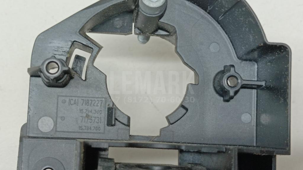 Кронштейн ручки для  Audi Allroad quattro 2000-2005