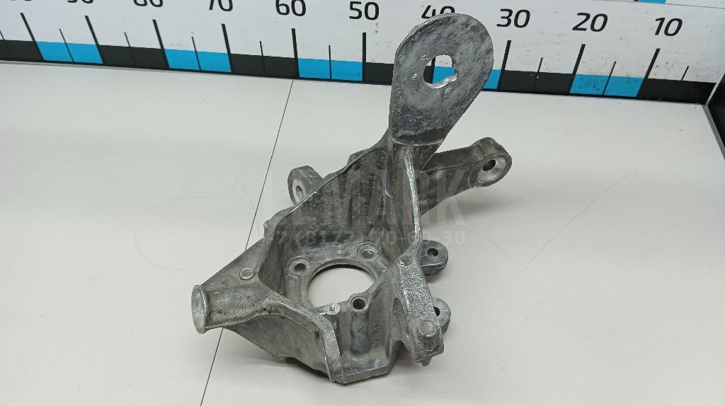 Кулак поворотный задний левый для  BMW 3-serie E92/E93 2006-2012