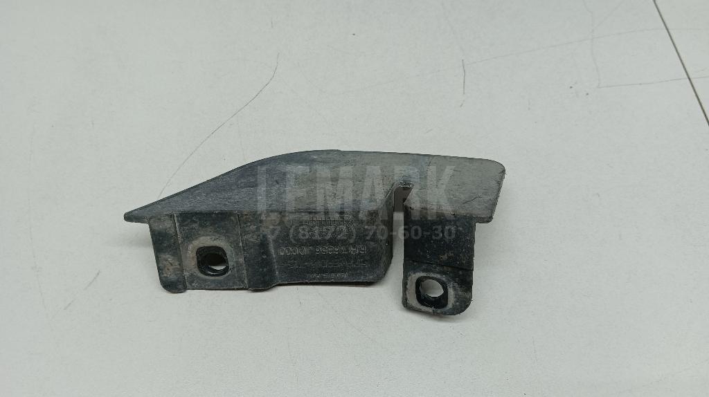 Брызговик задний правый 76856JD000 Nissan
