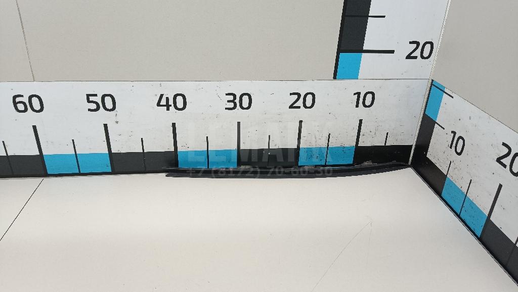 Накладка переднего бампера правая 3G08543229B9 VAG