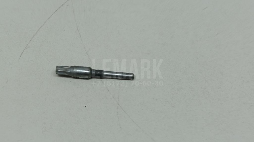 Шпилька WHT005308 VAG