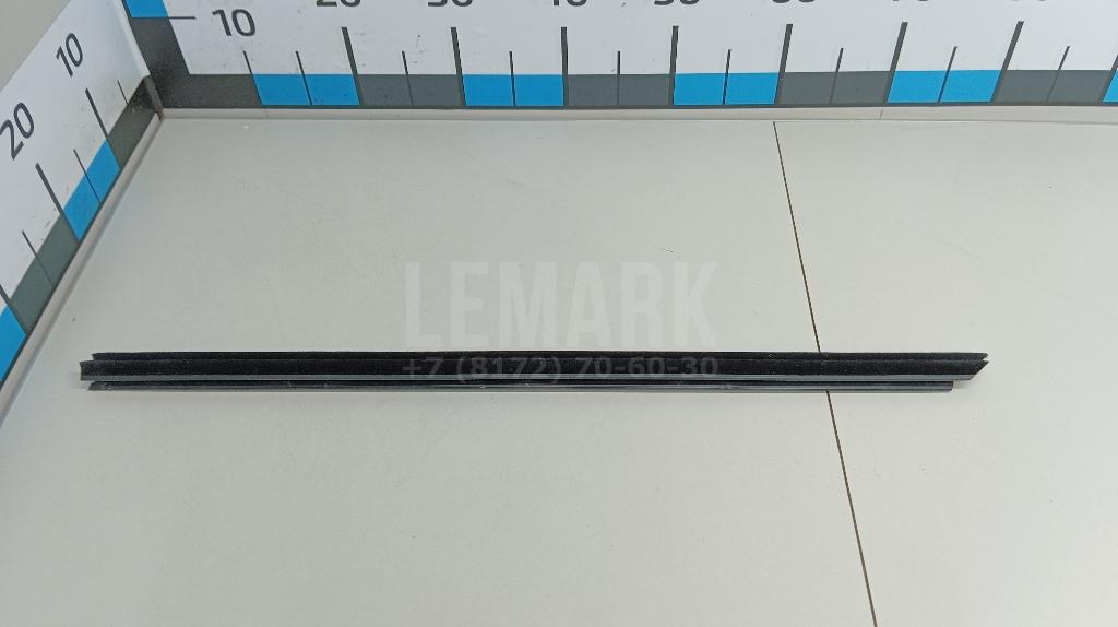 Накладка стекла переднего левого для  Brilliance M2 2006-2012