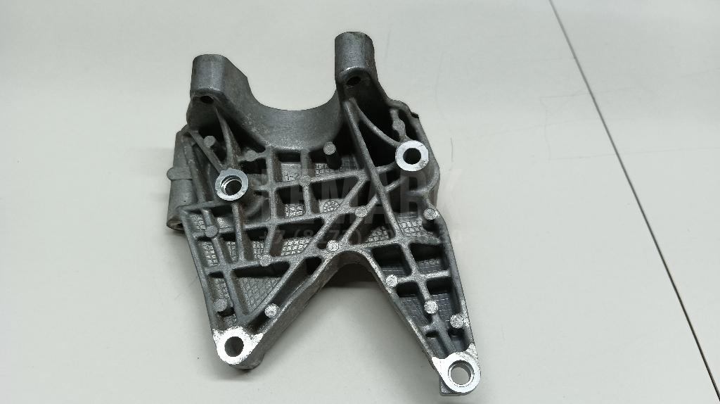 Кронштейн генератора для  BMW 3-serie F30/F31/F80 2011-2020