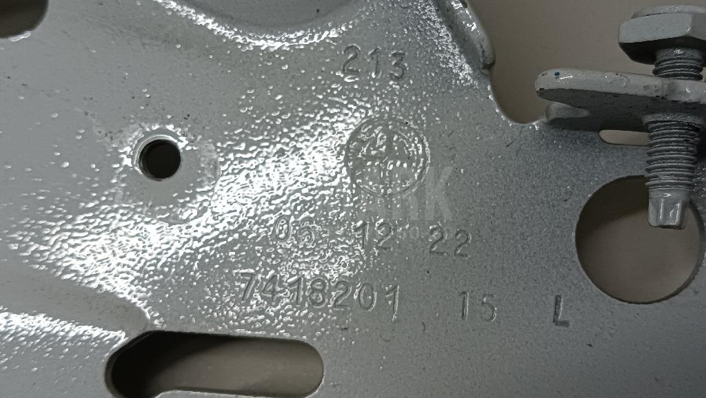 Петля капота левая для  BMW X3 F25 2010-2017