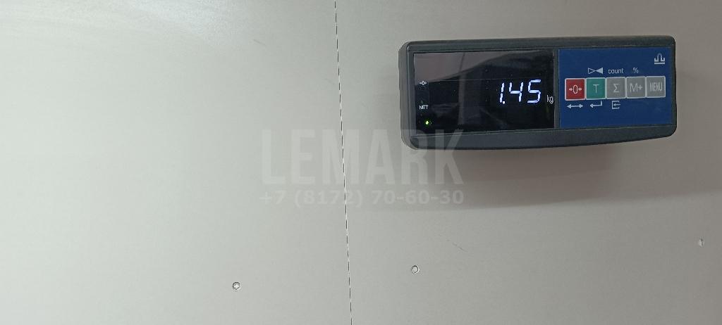 Обшивка двери багажника для  BMW 5-serie E60/E61 2003-2009