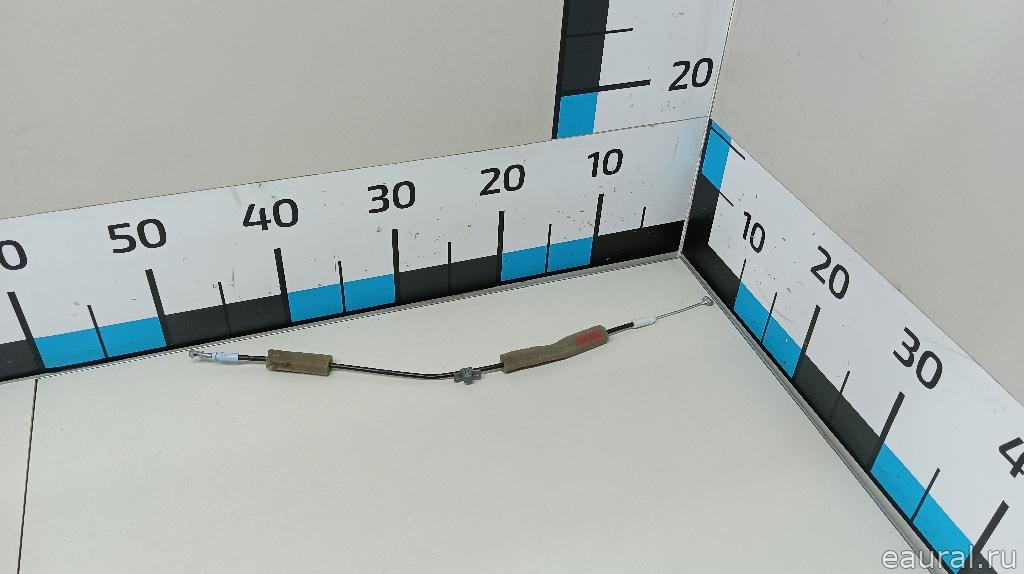 Трос открывания задней двери