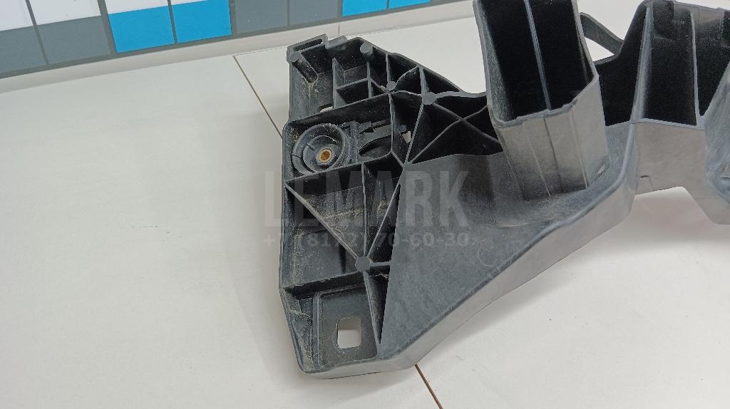 Кронштейн фар левый для  BMW 5-serie E60/E61 2003-2009