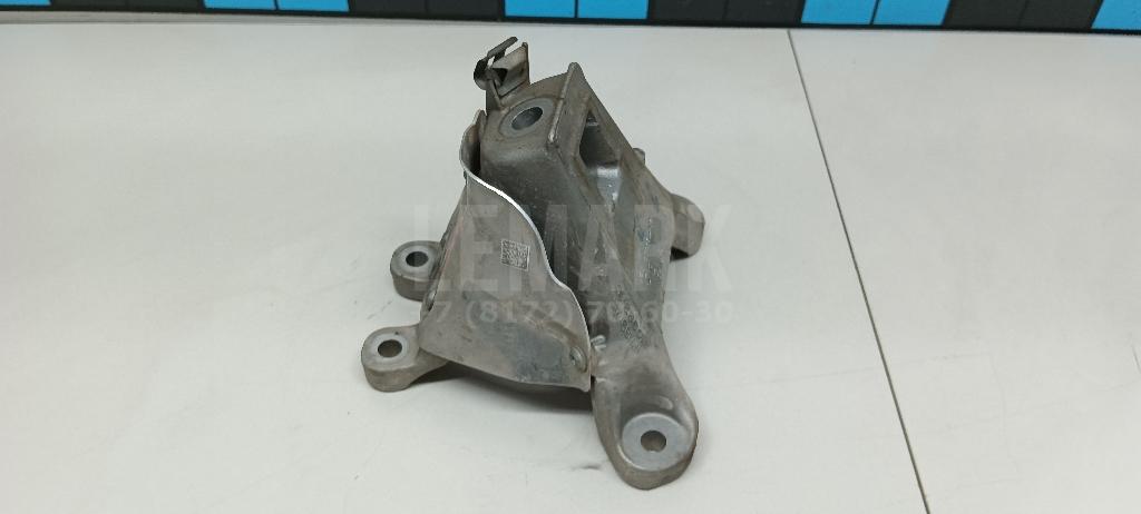 Кронштейн двигателя правый для  BMW X5 E70 2007-2013