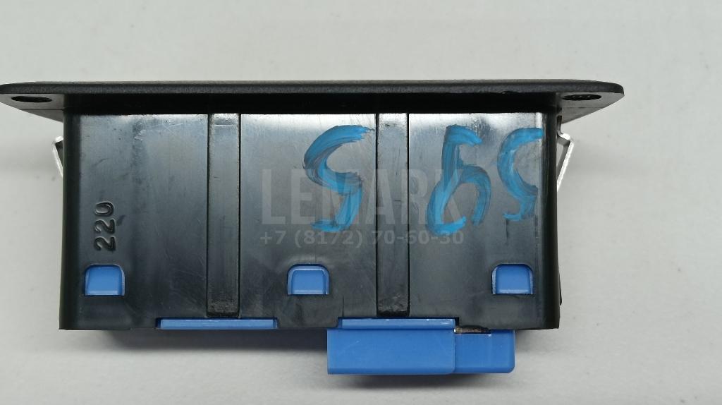 Кнопка открывания багажника для  BMW 3-serie F30/F31/F80 2011-2020